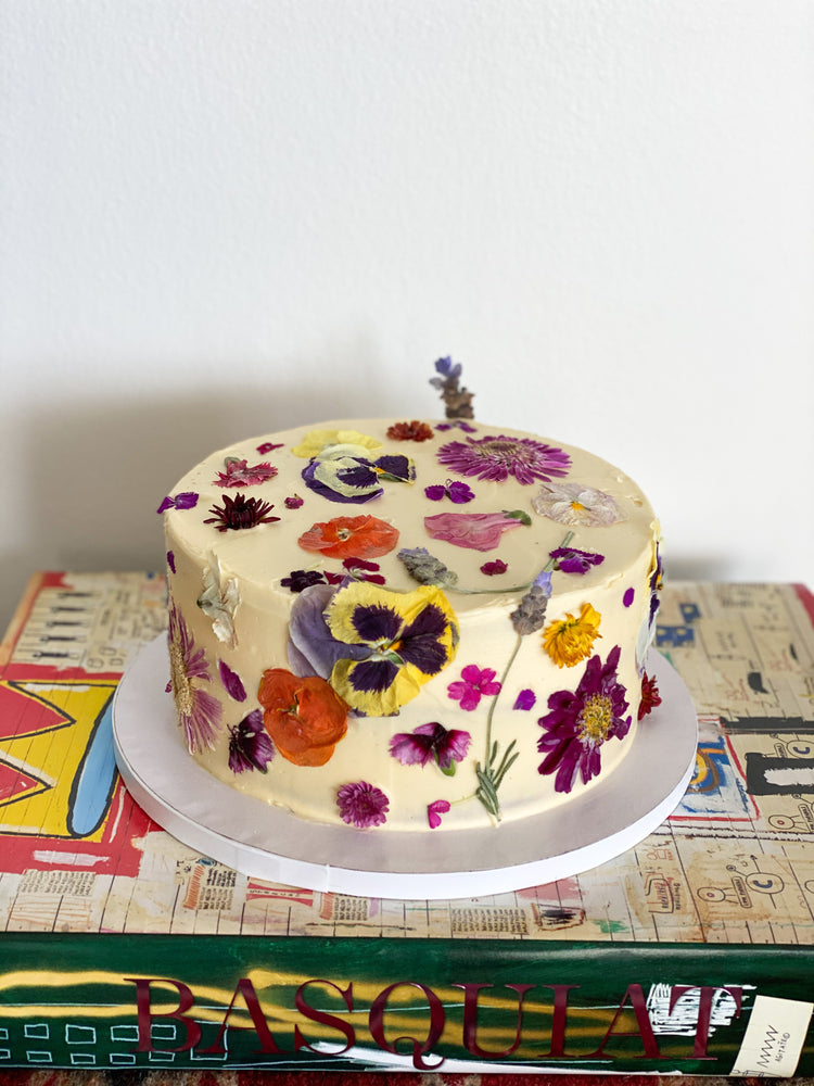 The Flower Cake – Fela Sweets